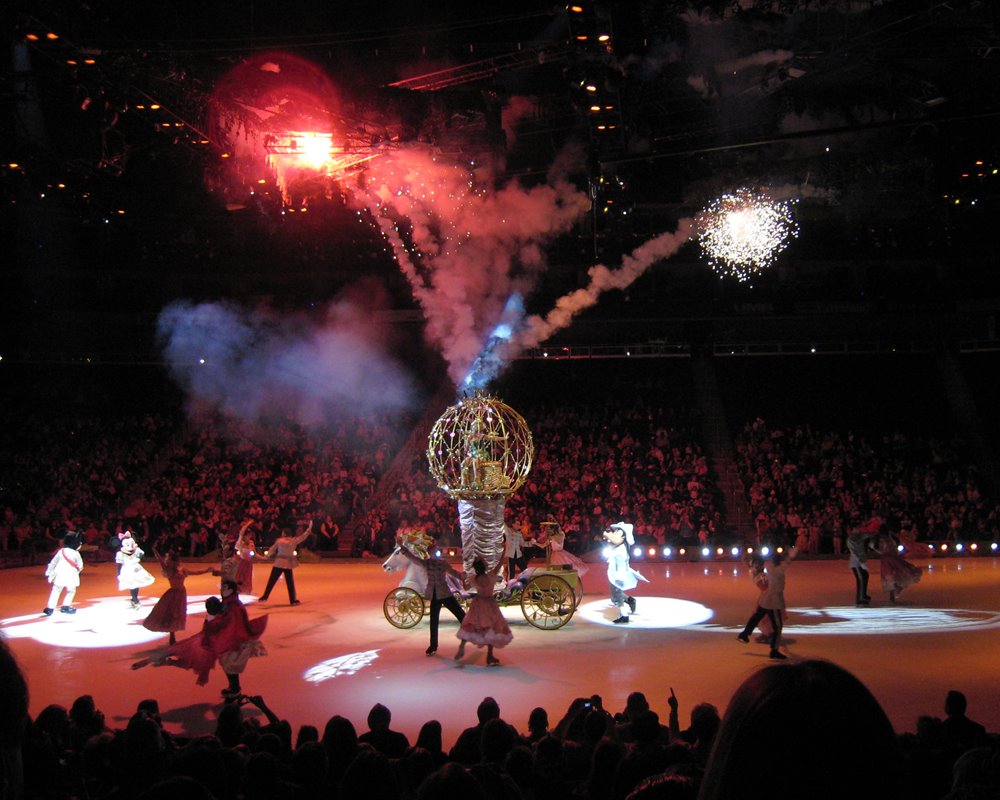 [032208_PrincessOnIce_0045_crop.jpg]