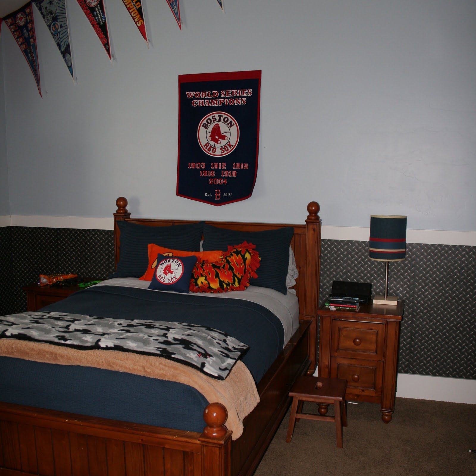 [beds+etc+006.JPG]