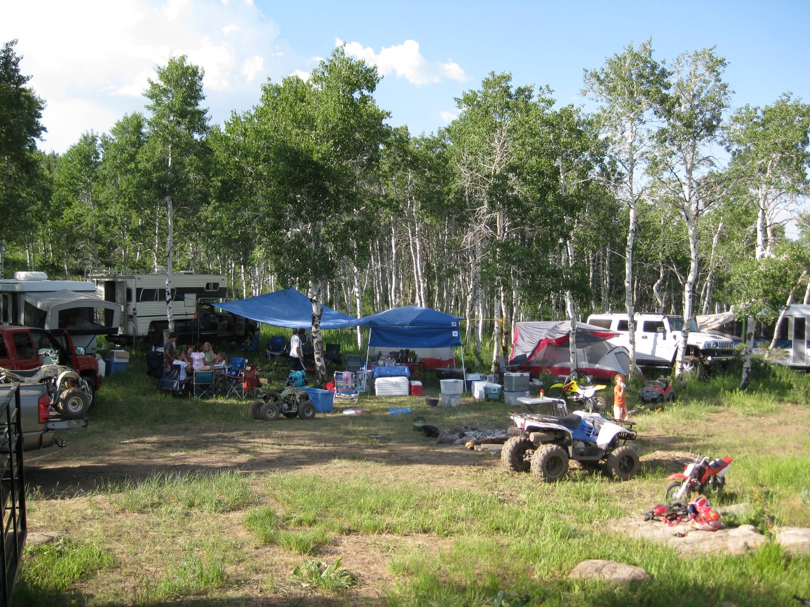 [camping+June+27-29,+2008+025.JPG]
