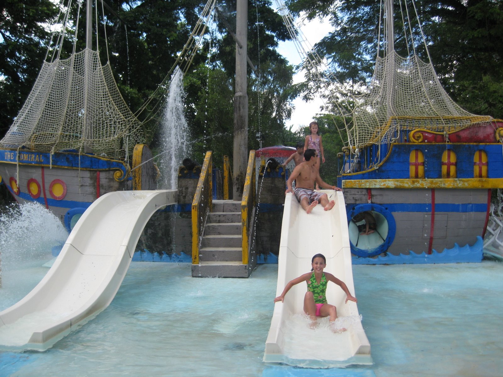 [Philippines+trip+July+12-22,+2008+163.JPG]