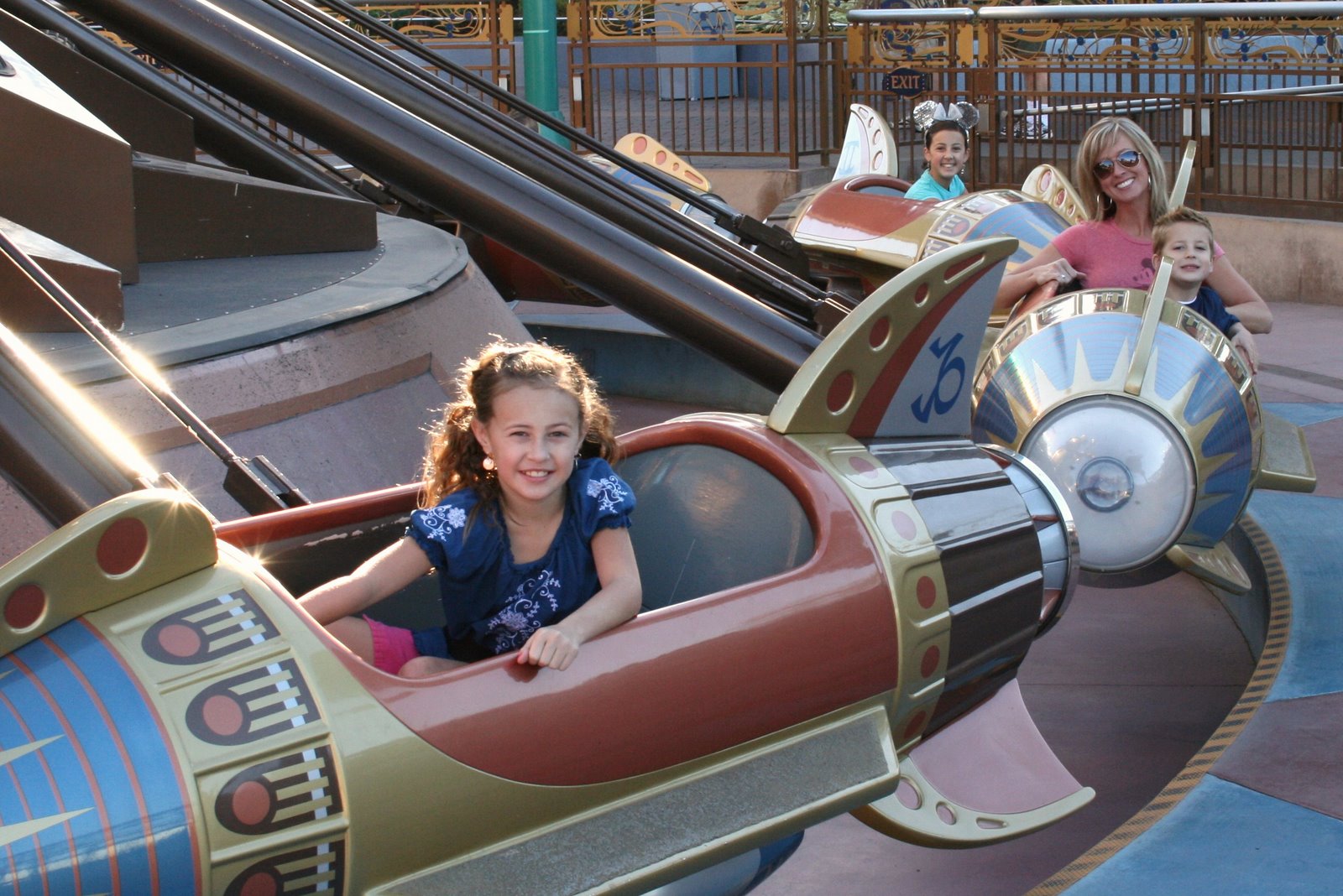 [Disneyland+and+Mazatlan+Jan.+15-25,+2009+077.JPG]
