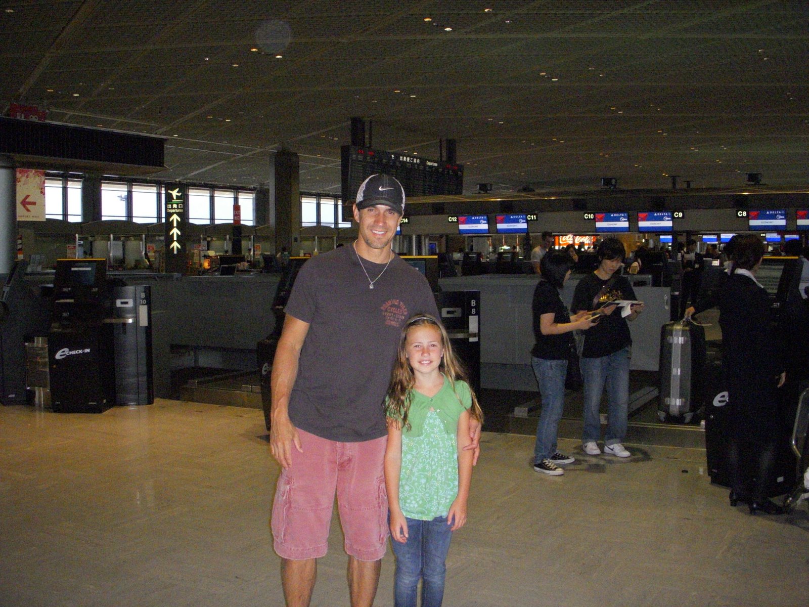 [Myla+and+Dad+Trip+7-8-09+002.JPG]