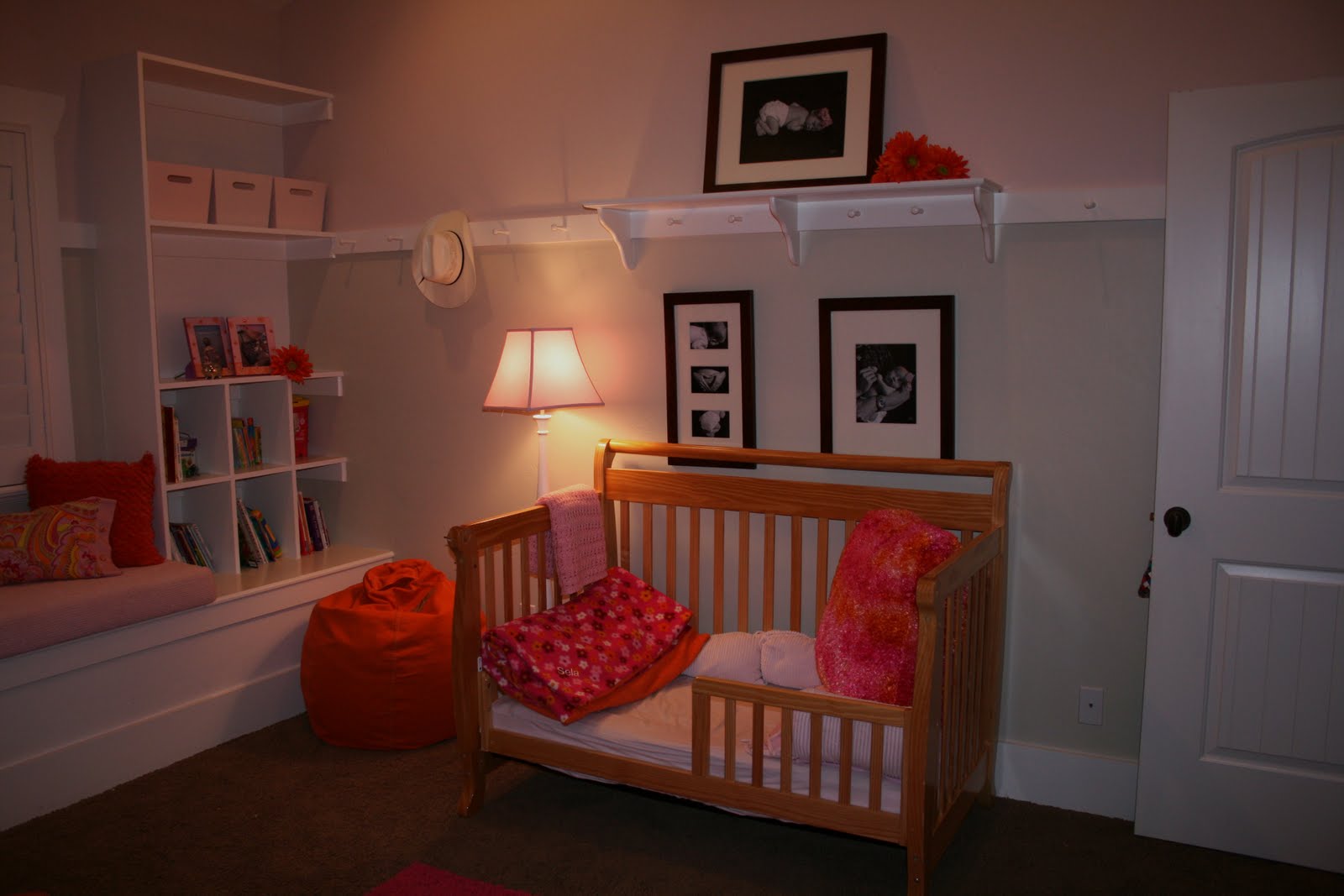 [sela's+nursery+008.JPG]