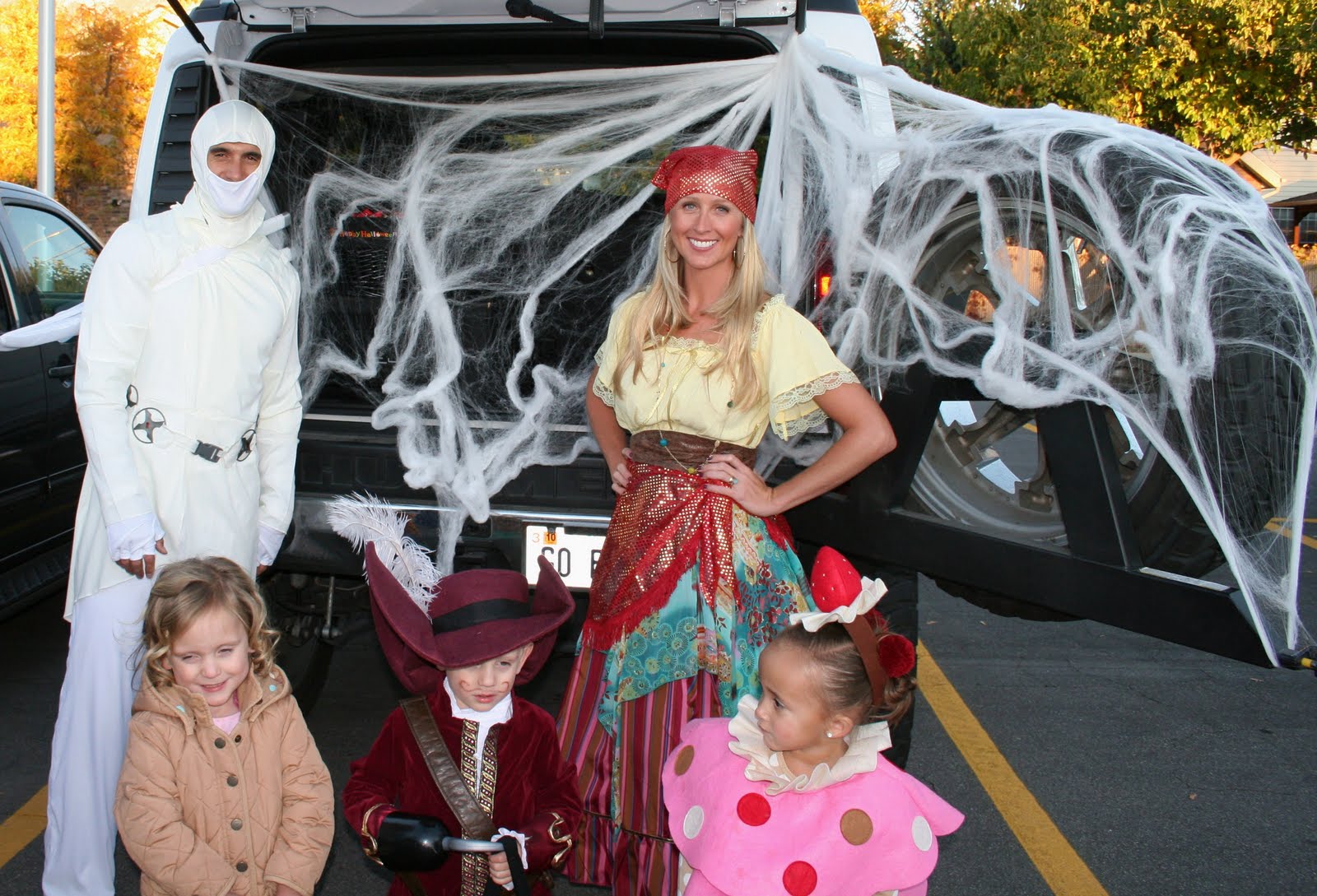 [halloween+2009+101.JPG]