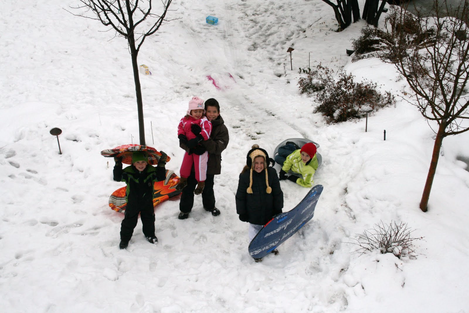 [backyard+sledding+002.JPG]