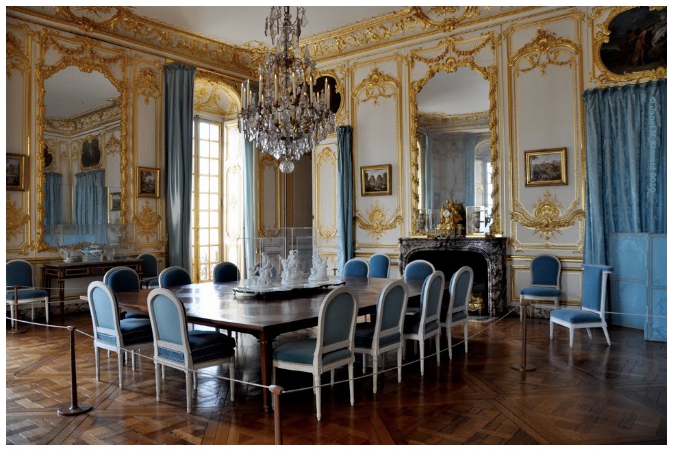 Blue Rooms Louis The Xivs Blue Dining Room Versailles Fr Interior Design Dining Room Dining Room French Victorian Home Decor