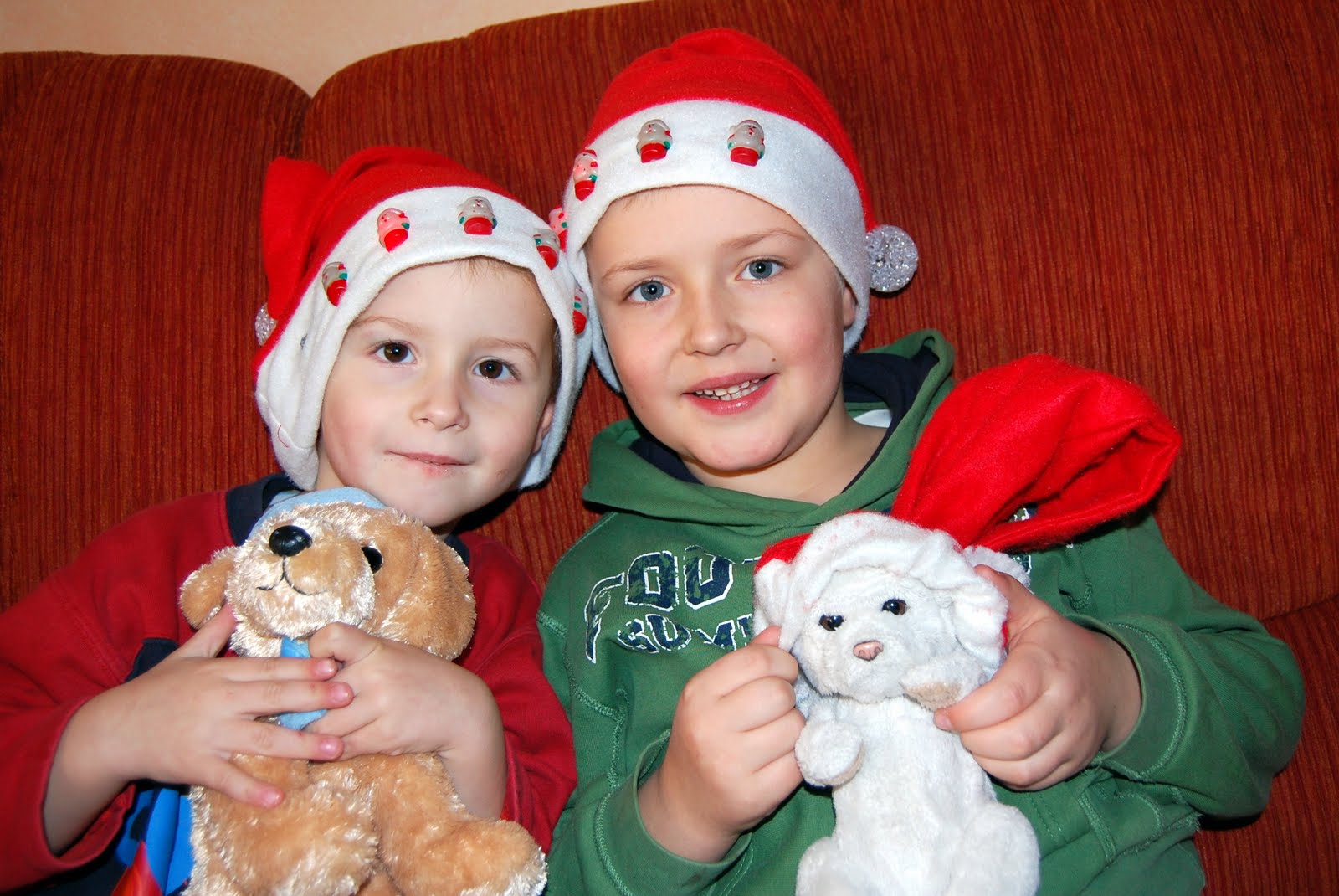 [Weihnachtsmütze.jpg]