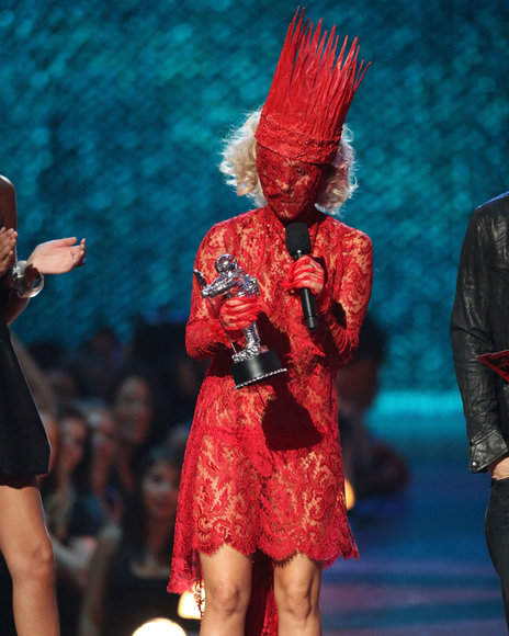 [30082889-30082890-large.jpg]