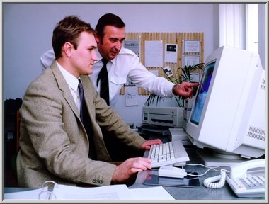 [work-in-the-computer-room.jpg]