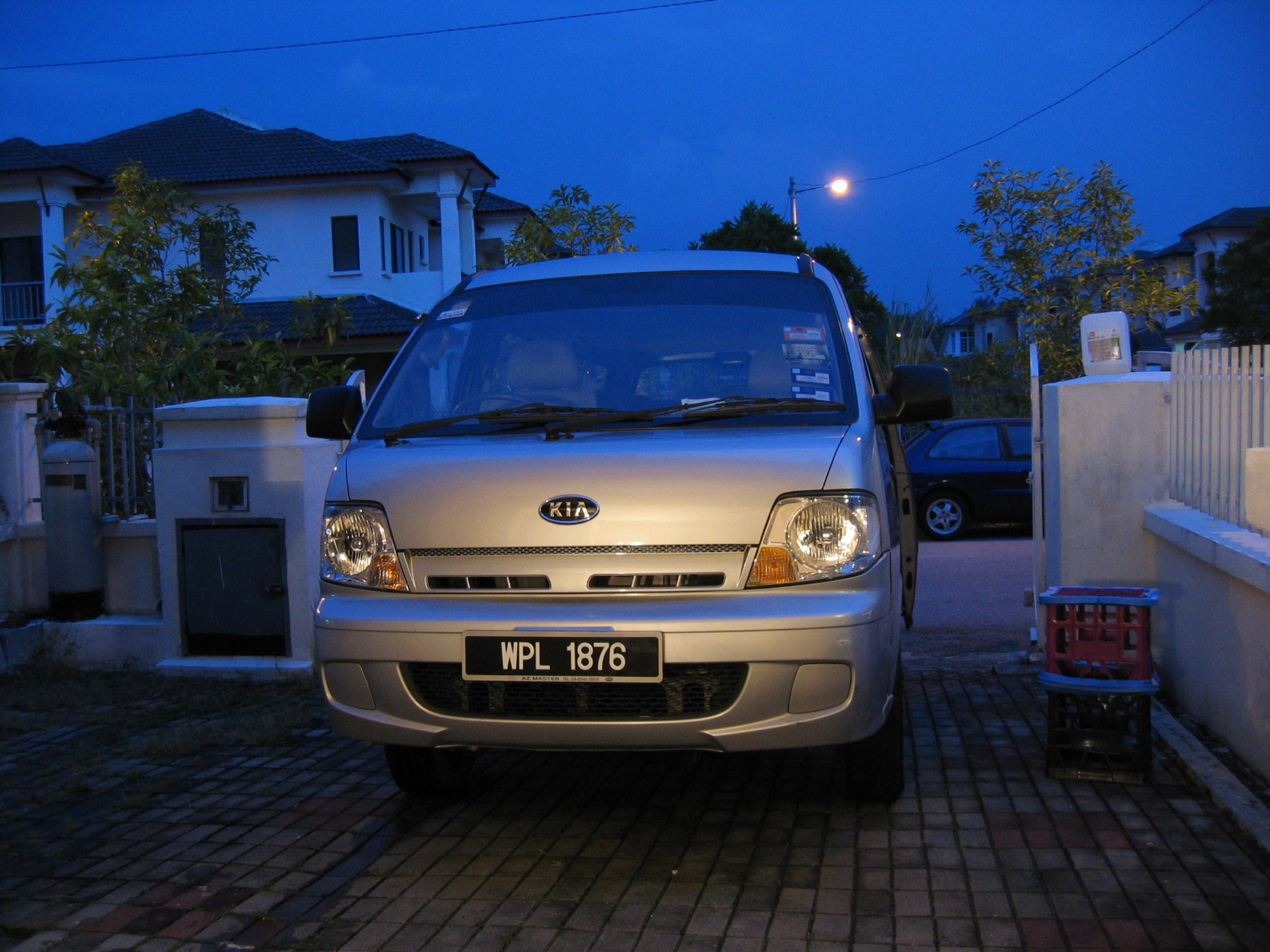 [IMG_2055.JPG]