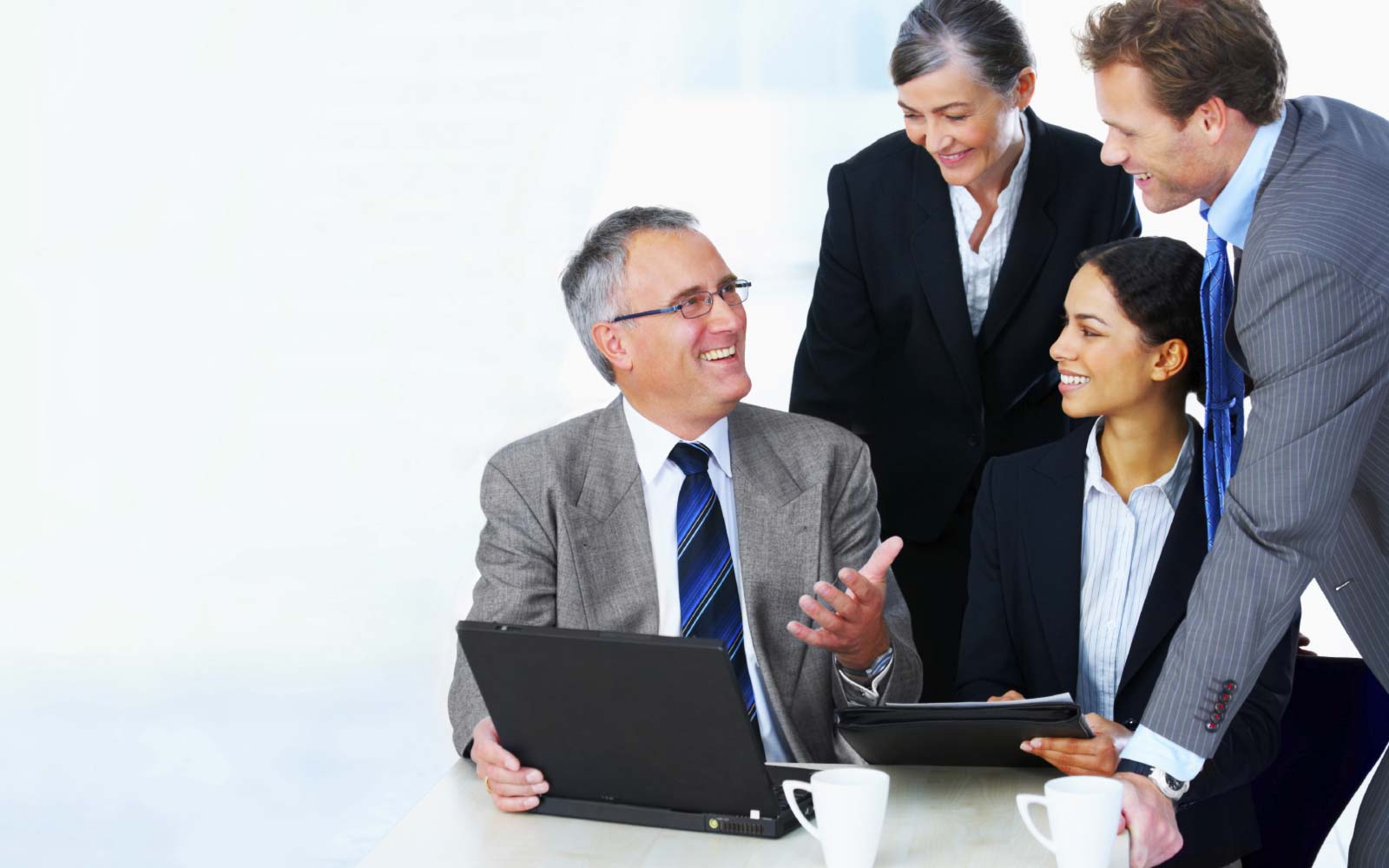 Orang Berjabat Tangan