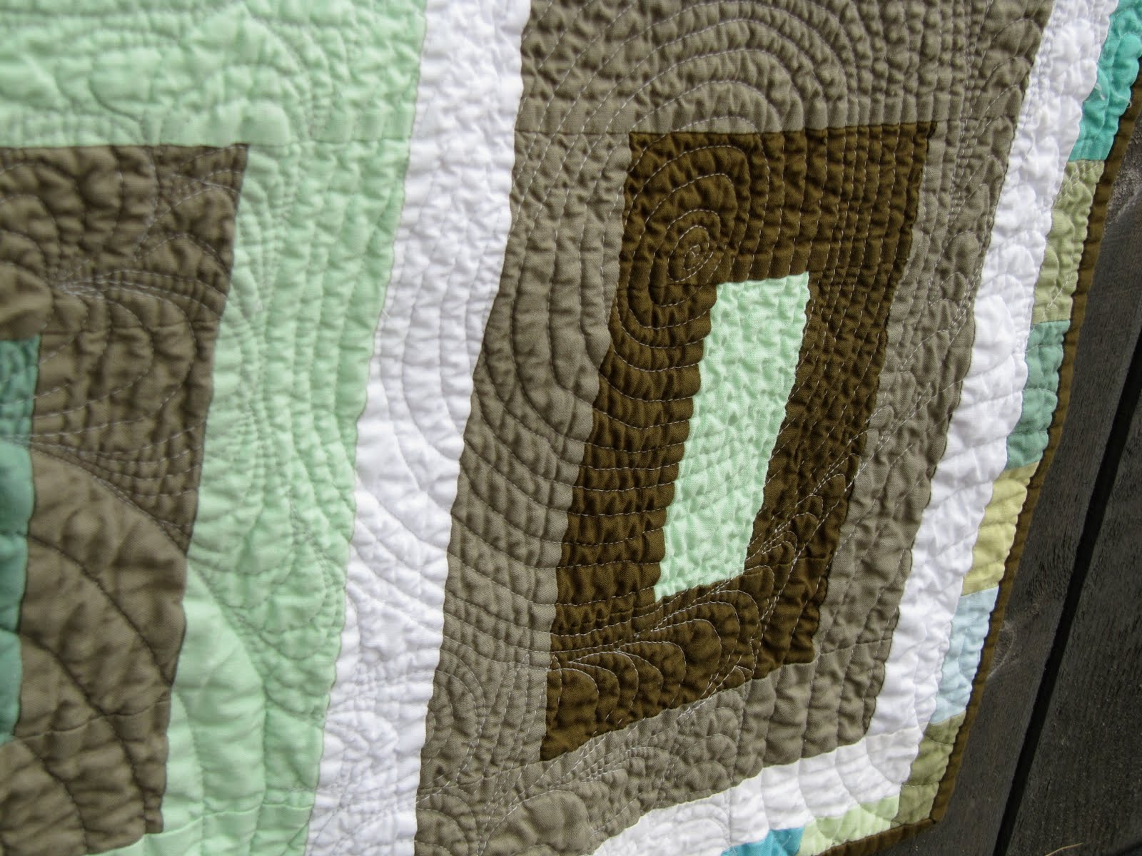 Urban Quiltworks Bedford Quilt...