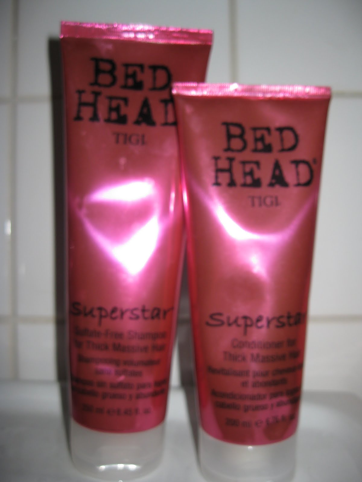 CosmeticsHolist: hiustuotteet-Tigi