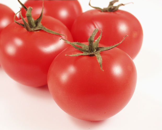 Tomatoes nutritious-healthy-delicious-tomatoes