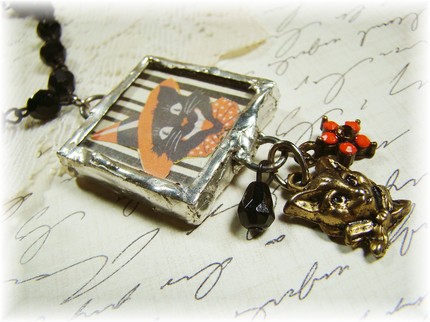 Happy Halloween In French