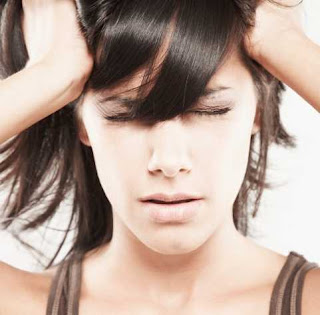 http://4.bp.blogspot.com/_S-LE7WcVQ3U/TTjtVd7neqI/AAAAAAAAAW8/znV3nyhUz2w/s320/headache-1.jpeg