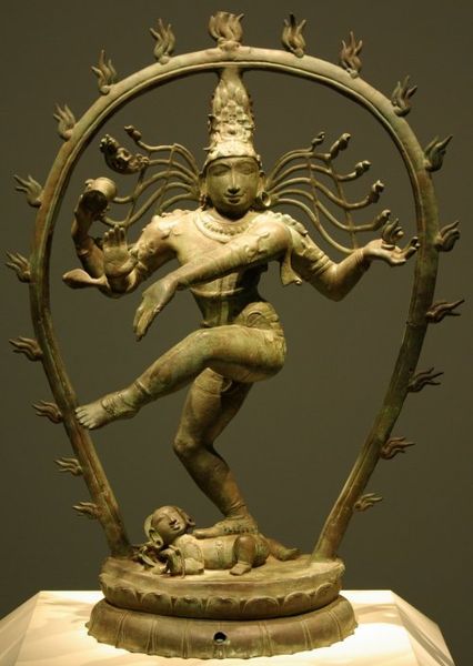 [426px-Shiva-nataraja.jpg]