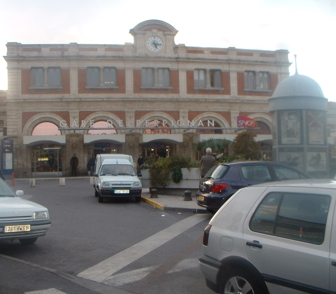 [perpignanstation.JPG]