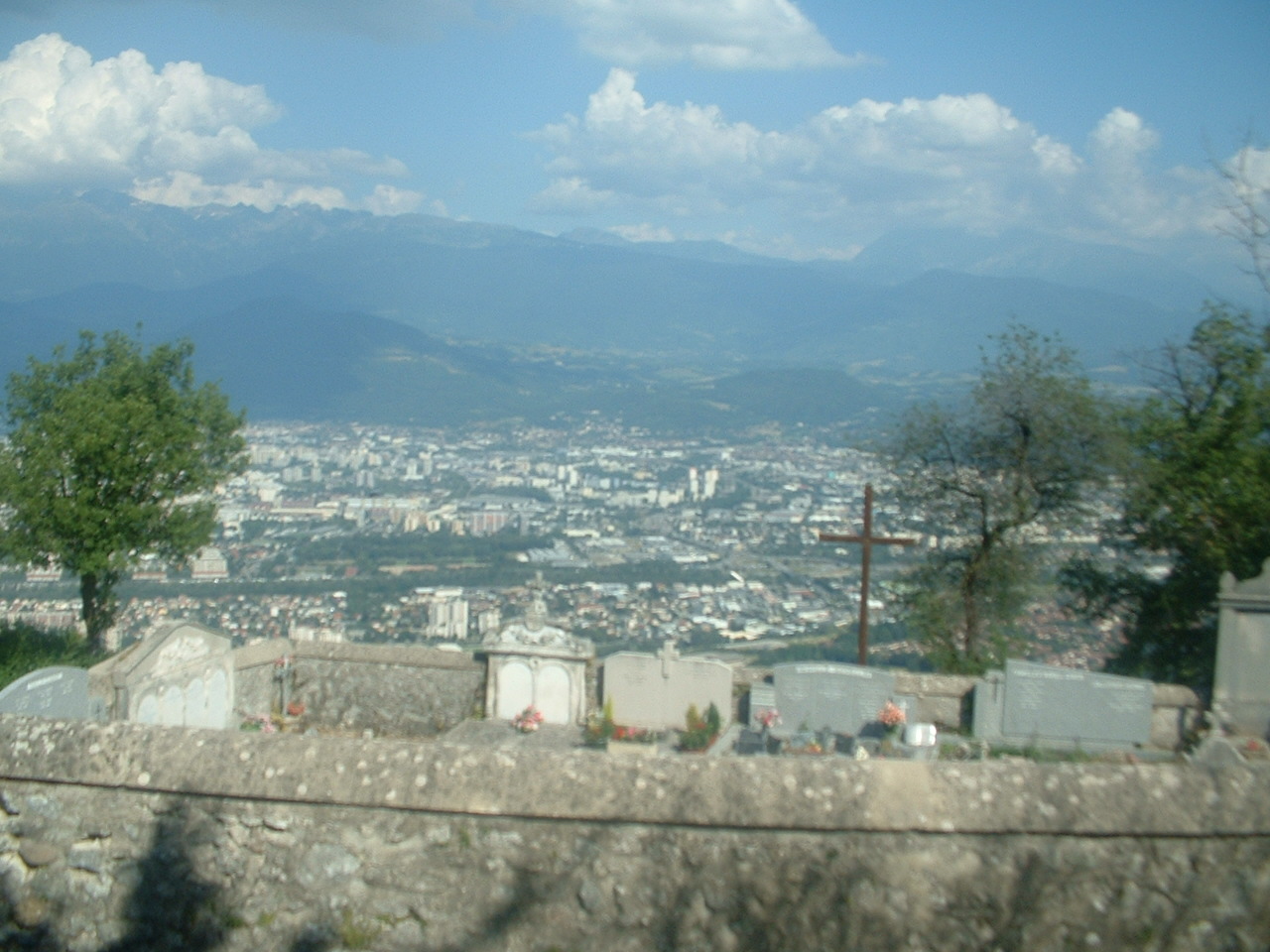 [DSCF0001.JPG]