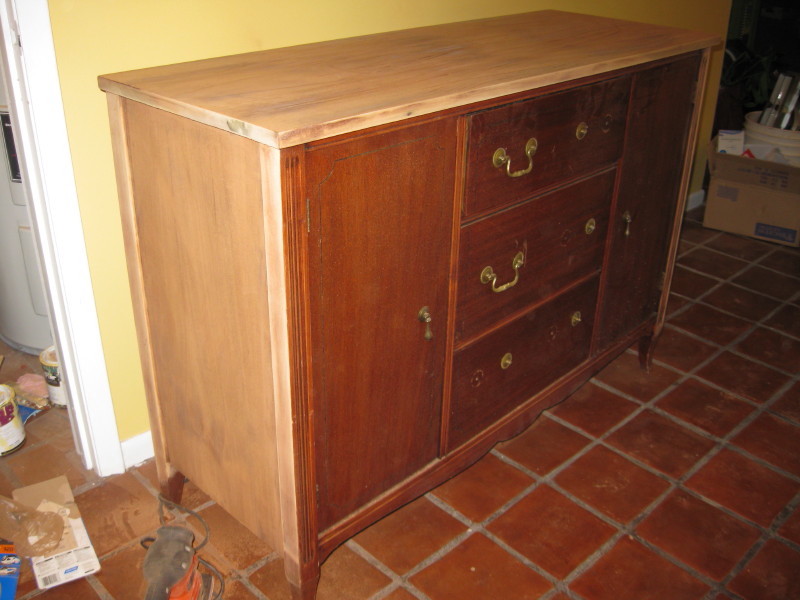 [sideboard+pre+1_1.JPG]