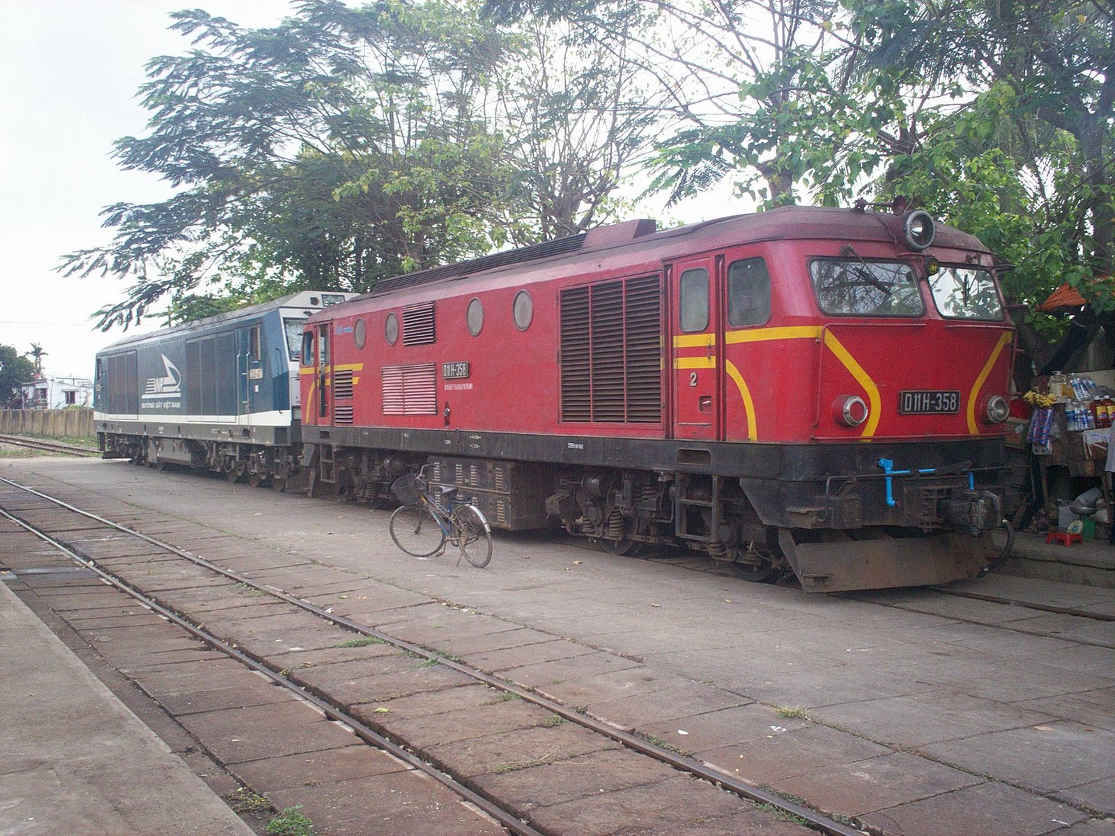 [Honeymoon3+1077.jpg]