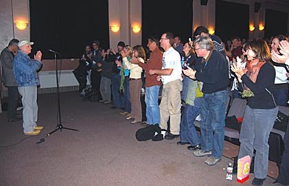 [Sundance+Ric+Ovation+1-09.jpg]