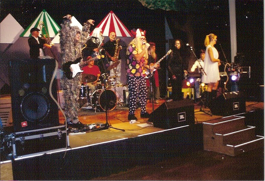 halloween games and funky white honkies dance october 2009