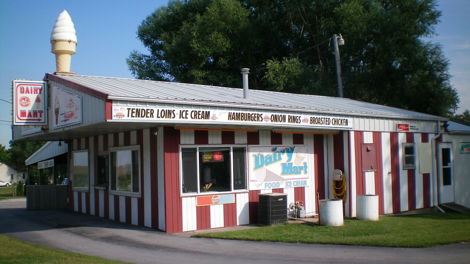 Des Loines: Dairy Mart in Glidden