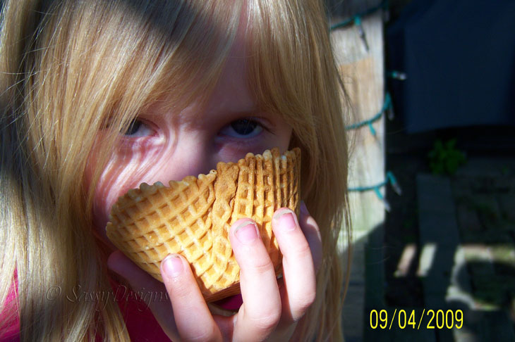[GoofyGirl4.jpg]