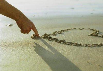 [coração+na+areia.JPG]