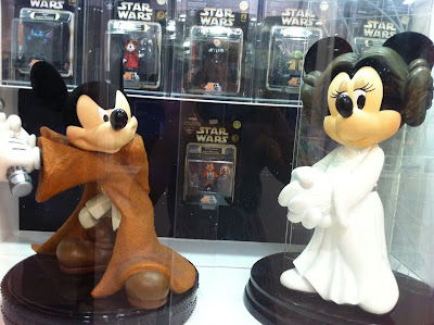 Mickey Kenobi and Minnie Leia ? Barcelona Sights Blog