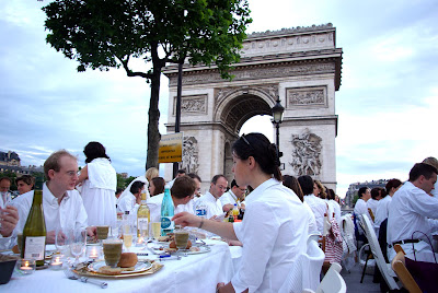 Dinner in White, 2007