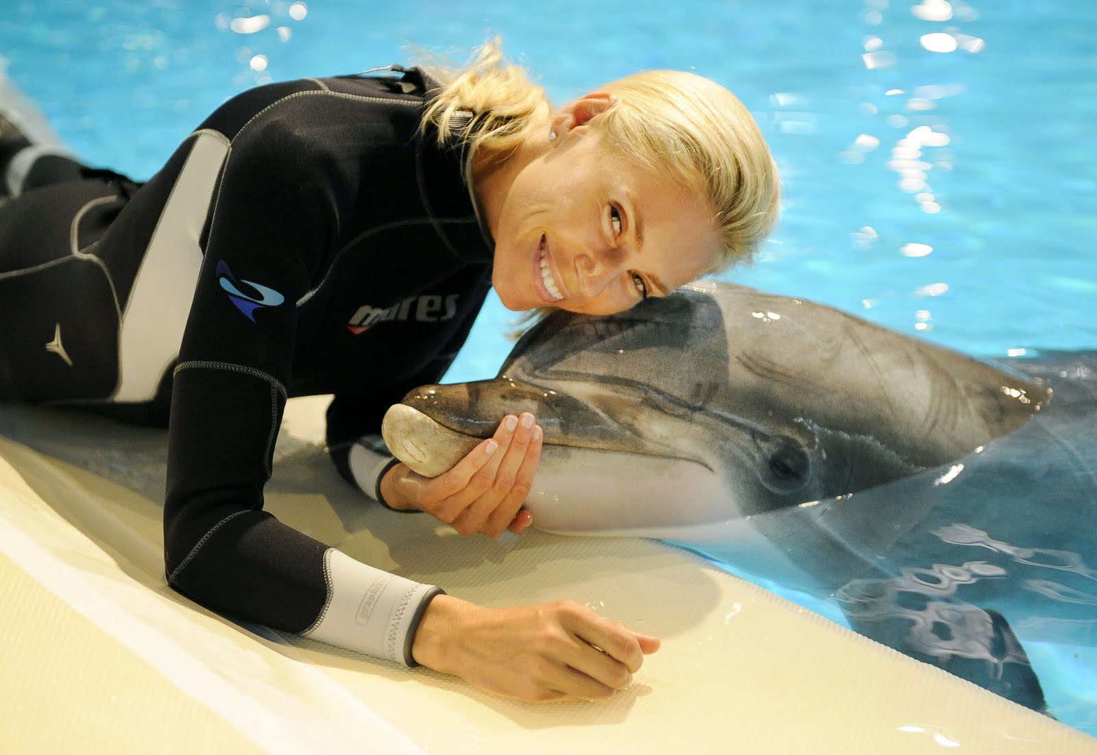 http://4.bp.blogspot.com/_SEP8nEiEBX4/S_9NJm70s7I/AAAAAAAAAOA/1KjMDQ_lI-A/s1600/ANNA-ANKA-DELFIN-2.JPG