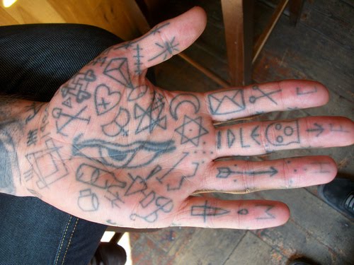 tattoos on hands and fingers. tattoos on hands and fingers. FINGERS, HANDS. iam not so sure about those