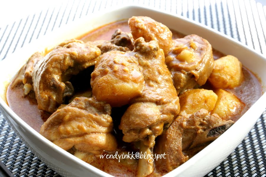 Table for 2.... or more Easy Creamy Curry Chicken