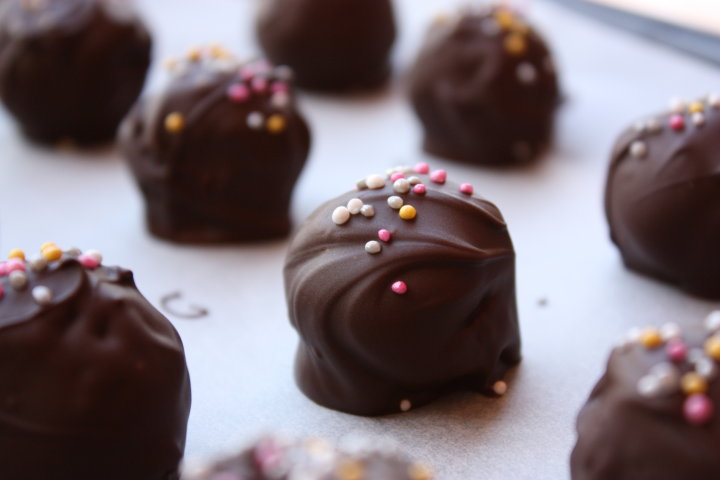 Welcome to Grace's Kitchen!: Christmas Sweets - Citrus and Coconut