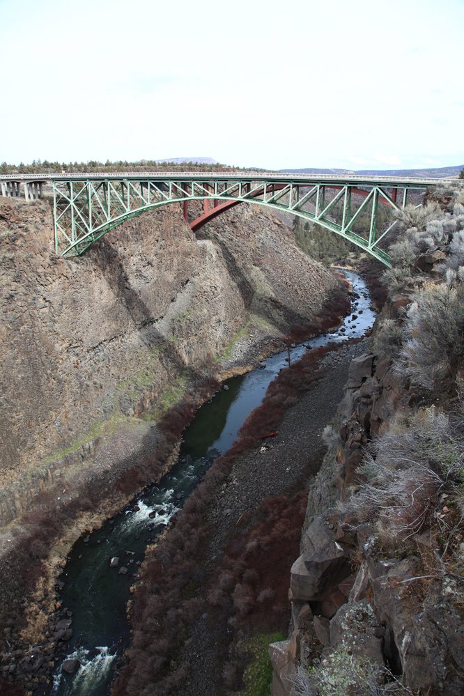 [IMG_0496+Crooked+River,+Oregon+Bridges++300+feet+high.jpg]