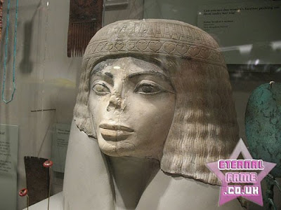 King Tut of Pop? IMAGE: Ancient Egyptian Michael Jackson lookalike statue
