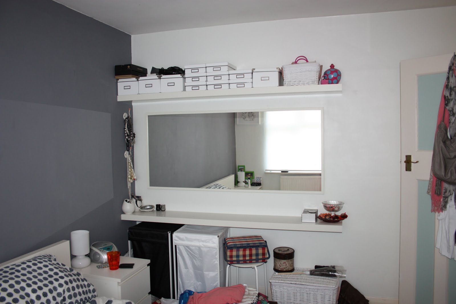 Bedroom Dressing Table