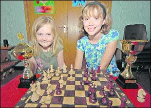 [ely+chess+princesses+2007.jpg]