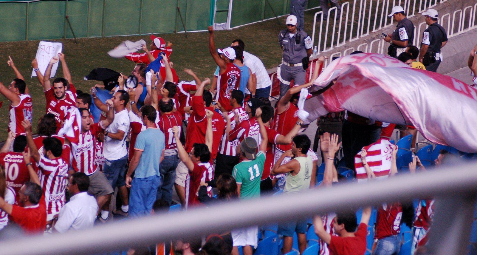 [DSC_3355.JPG]