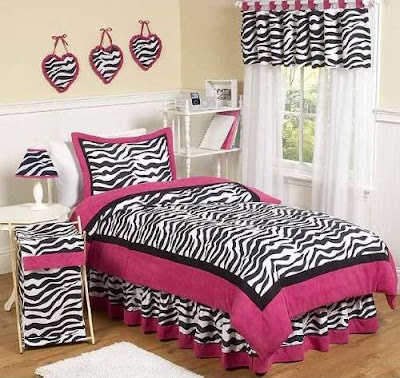 Funky Beds  Teens on Decorating Bedrooms With Black White And Pink Colors
