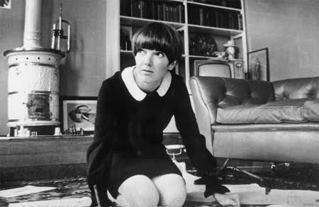 Mary Quant was born on 11 February 1934 in London. Mary Quant was born on 11 February 1934 in London.