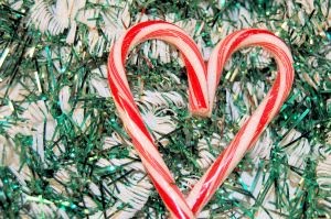 [669034_candy_canes.jpg]