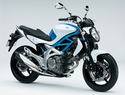 Suzuki Gladius Suzuki Gladius
