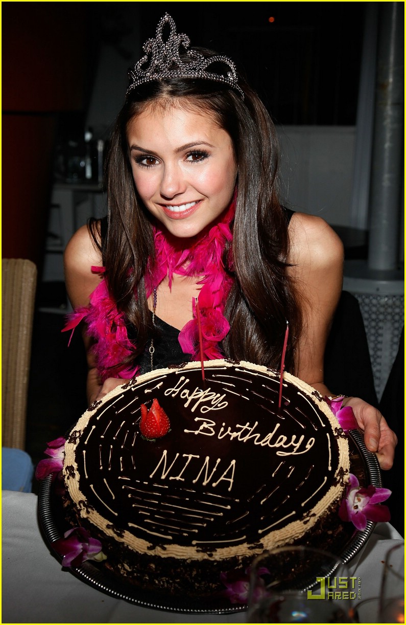Nina Dobrev hot wallpapers Nina Dobrev hot wallpapers
