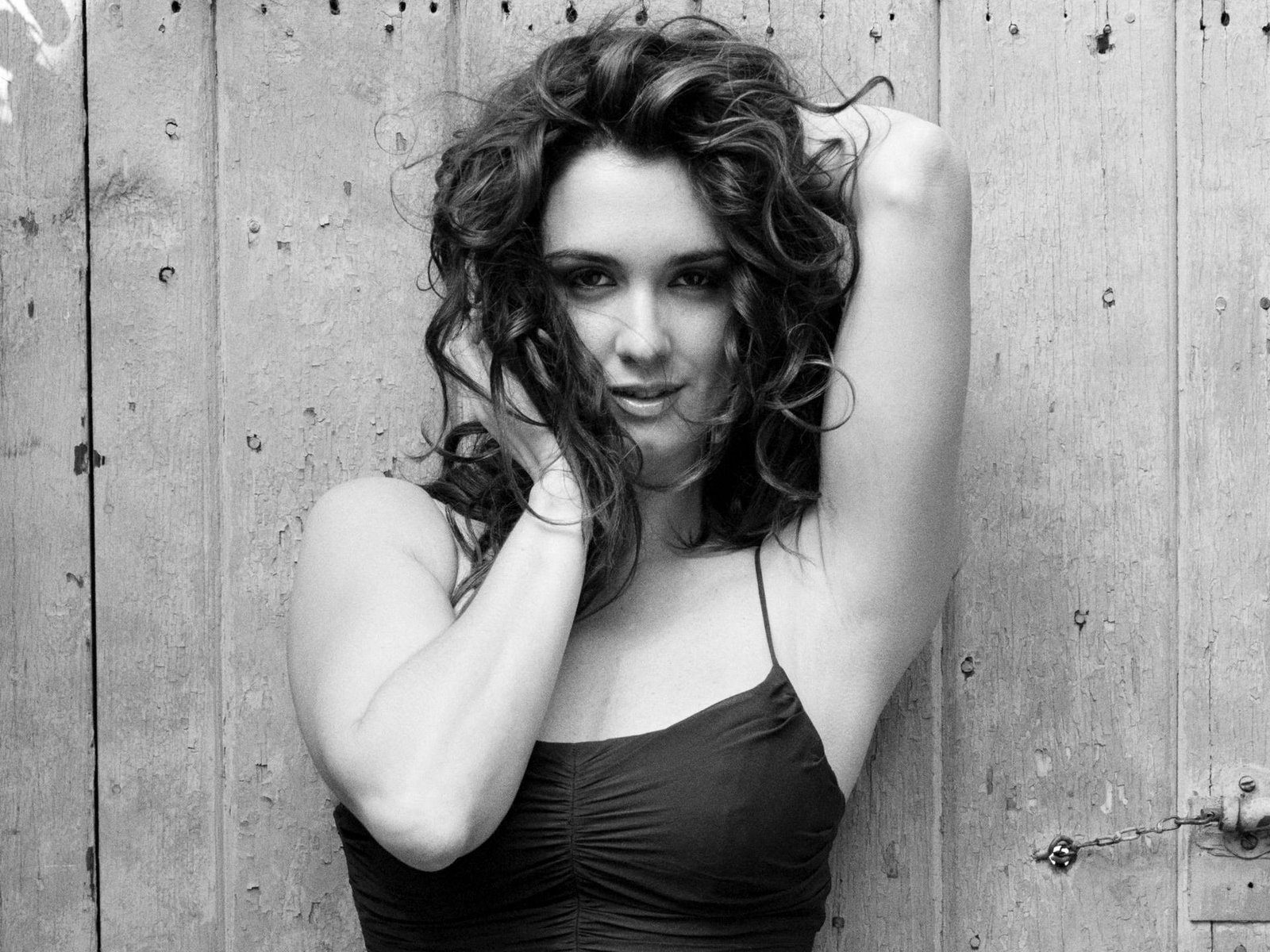 http://4.bp.blogspot.com/_Si7zjQmZnm4/SZW8ud_DEjI/AAAAAAAABSk/bNHQwha8Gl0/s1600/Fullwalls.blogspot.com_Paz_Vega%2823%29.jpg