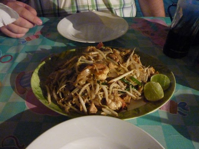 [_Silom+Pad+Thai.jpg]