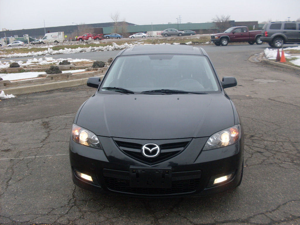 luisrideauto 2007 Mazda 3i, 4 door sedan 2.0 Liter 4cyl 68K Miles!!!