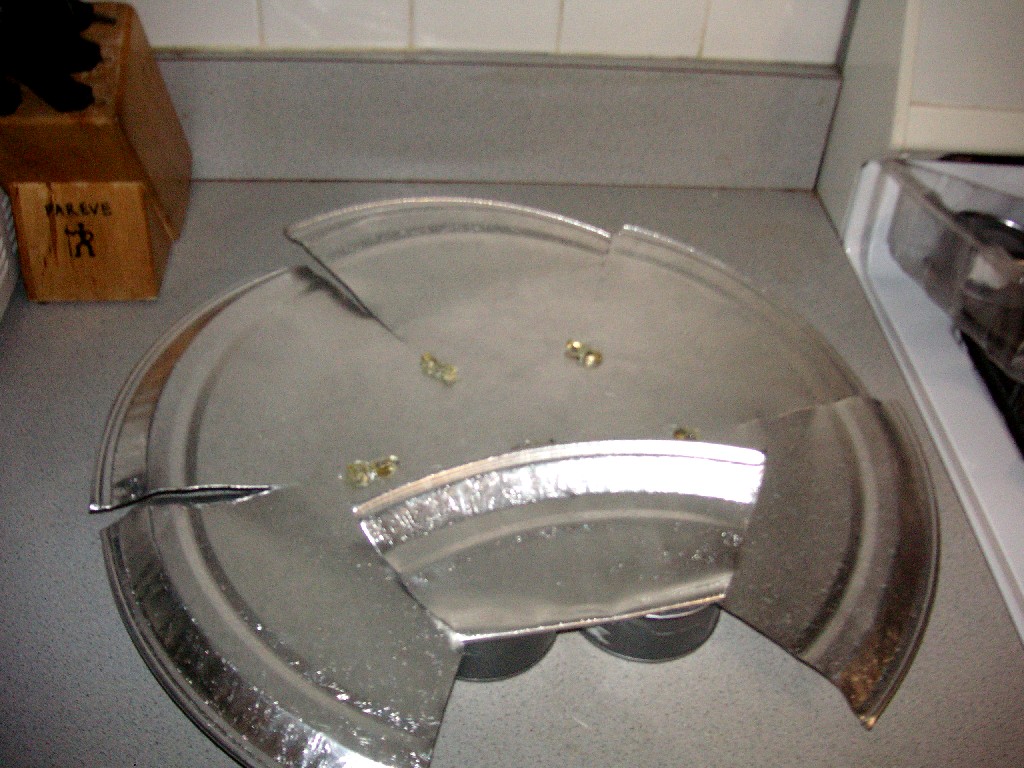 Juggling Frogs How to make a bulk cookie cutter from tuna cans